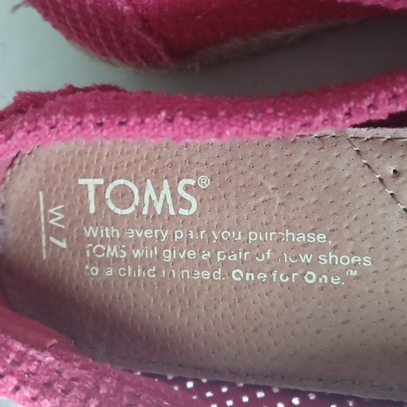 Toms Perforated Espadrille Pink Canvas Slip Ons, 7W - Picture 5 of 6